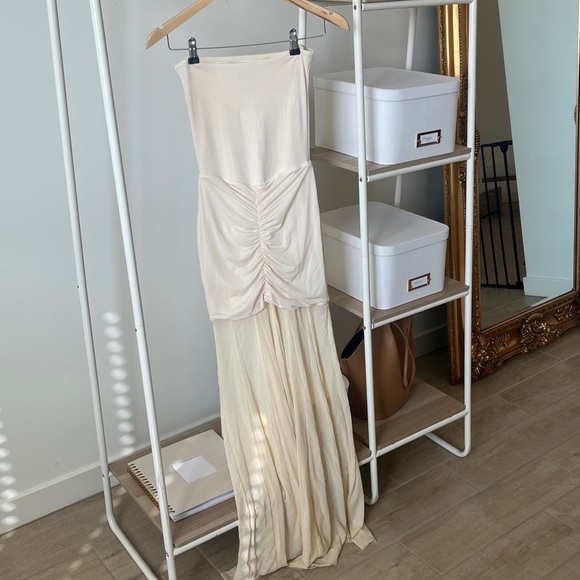 Meshki dress - Picture 6 of 9